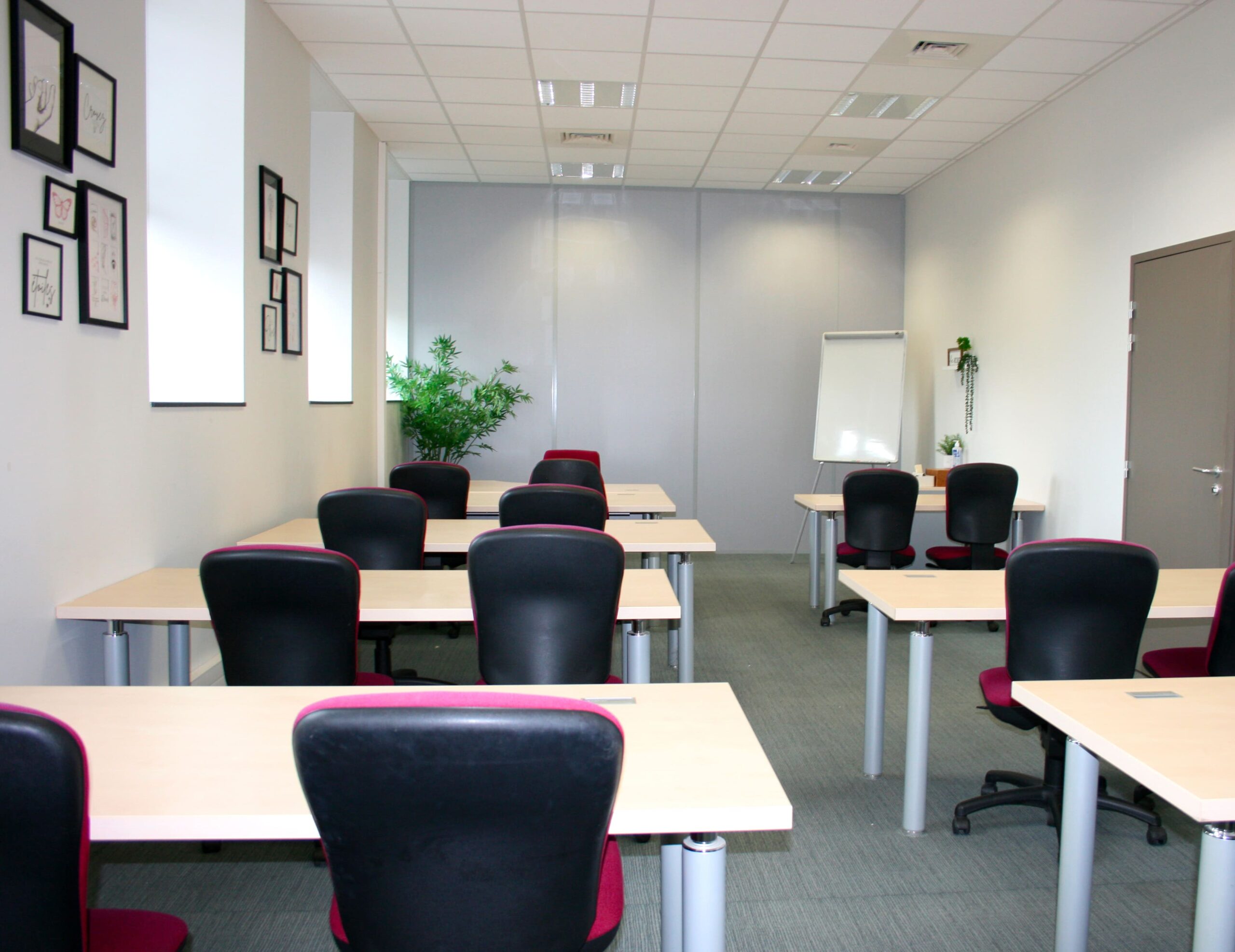 Salle formation petits papiers